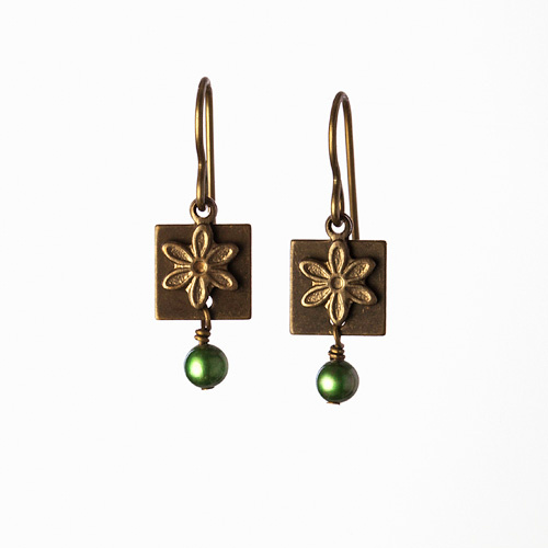 Itty Bitty Flower Earrings- Green