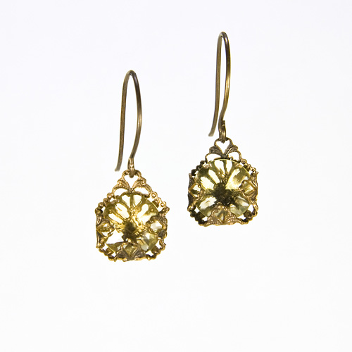 Pale Yellow Glass Filigree Short Earrings